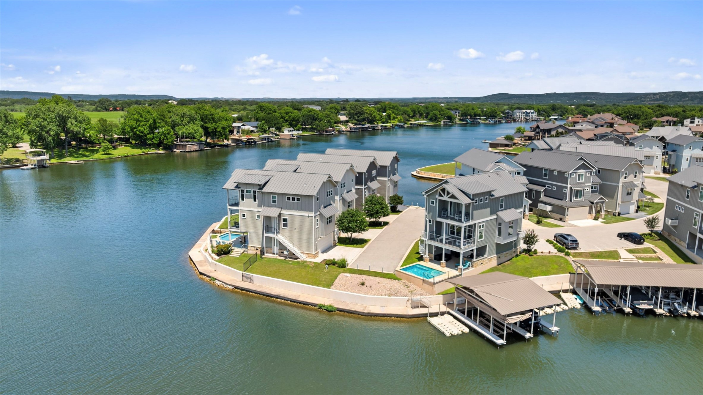 main property photo 27
