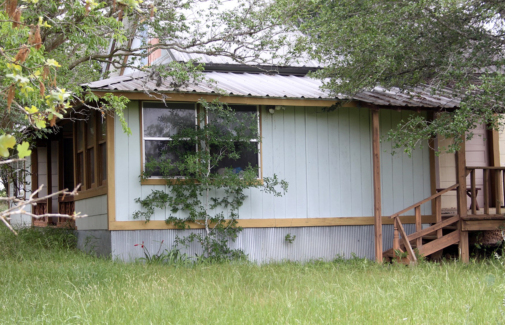 main property photo 11