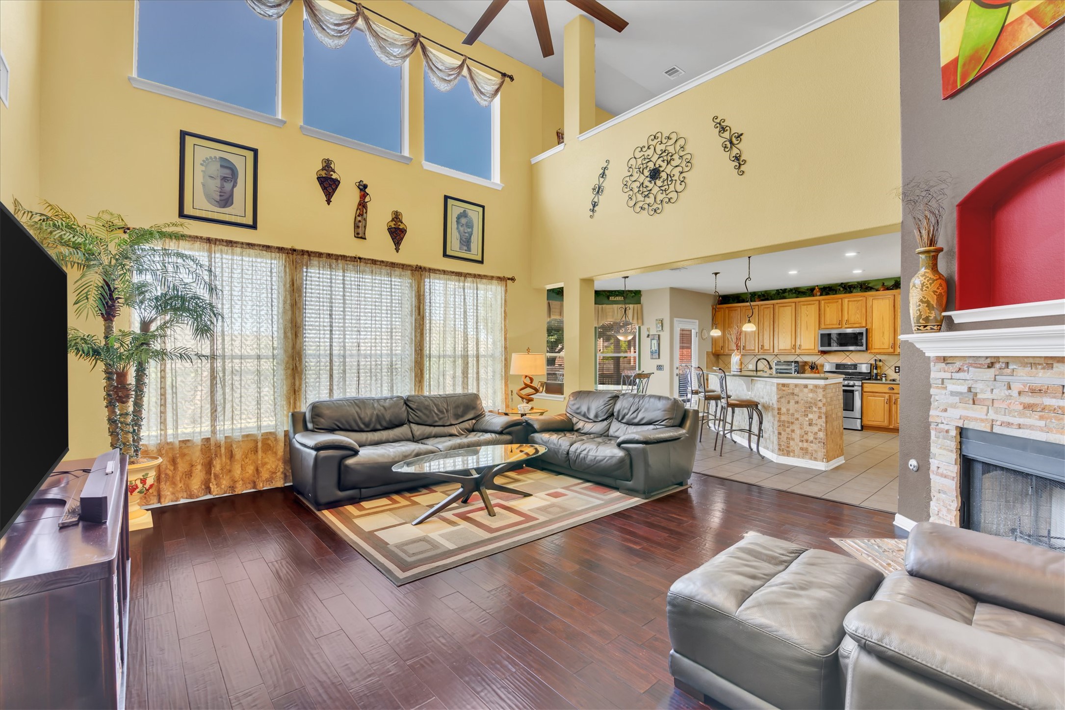 main property photo 12