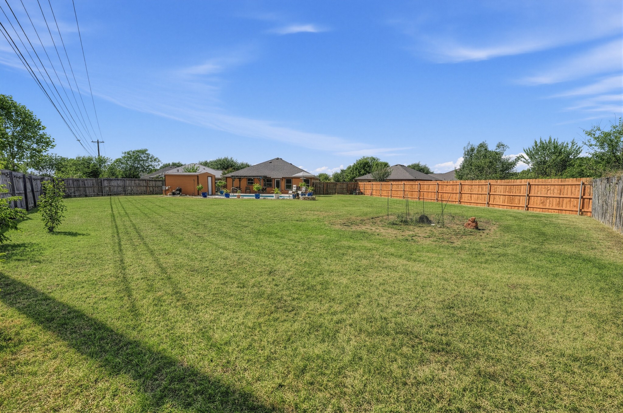 main property photo 18