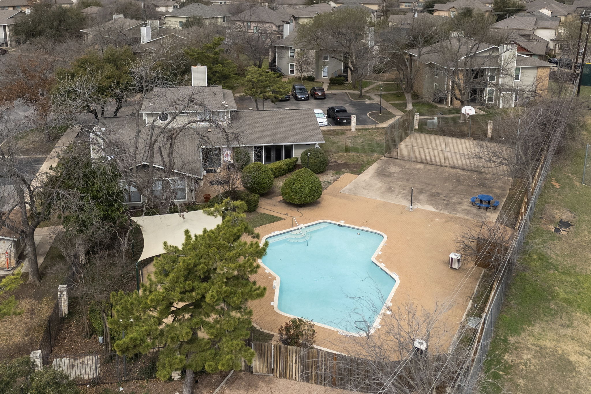 main property photo 31