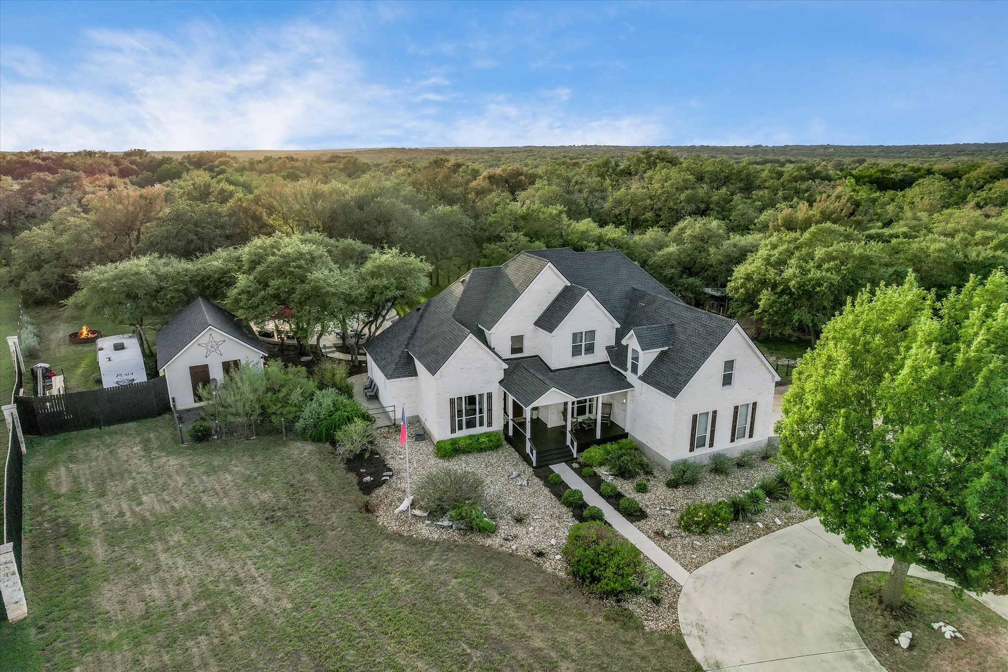 main property photo 37