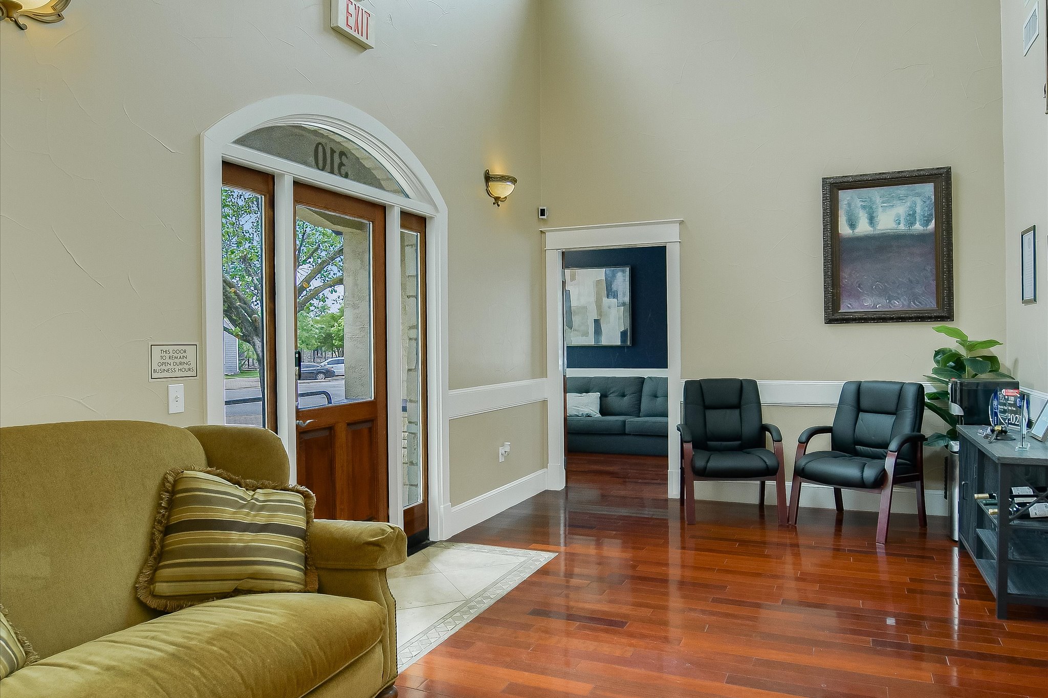 main property photo 2