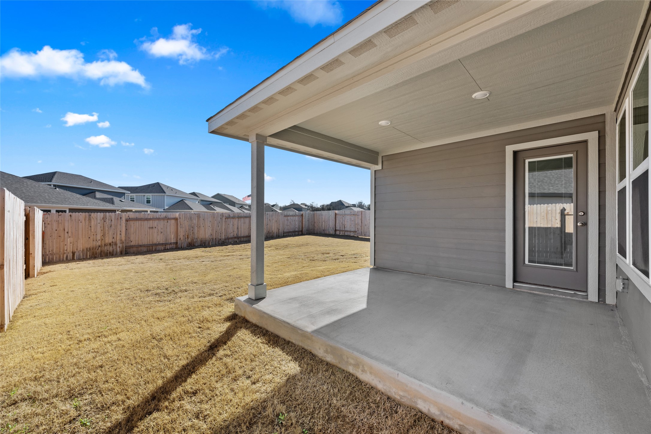 main property photo 32