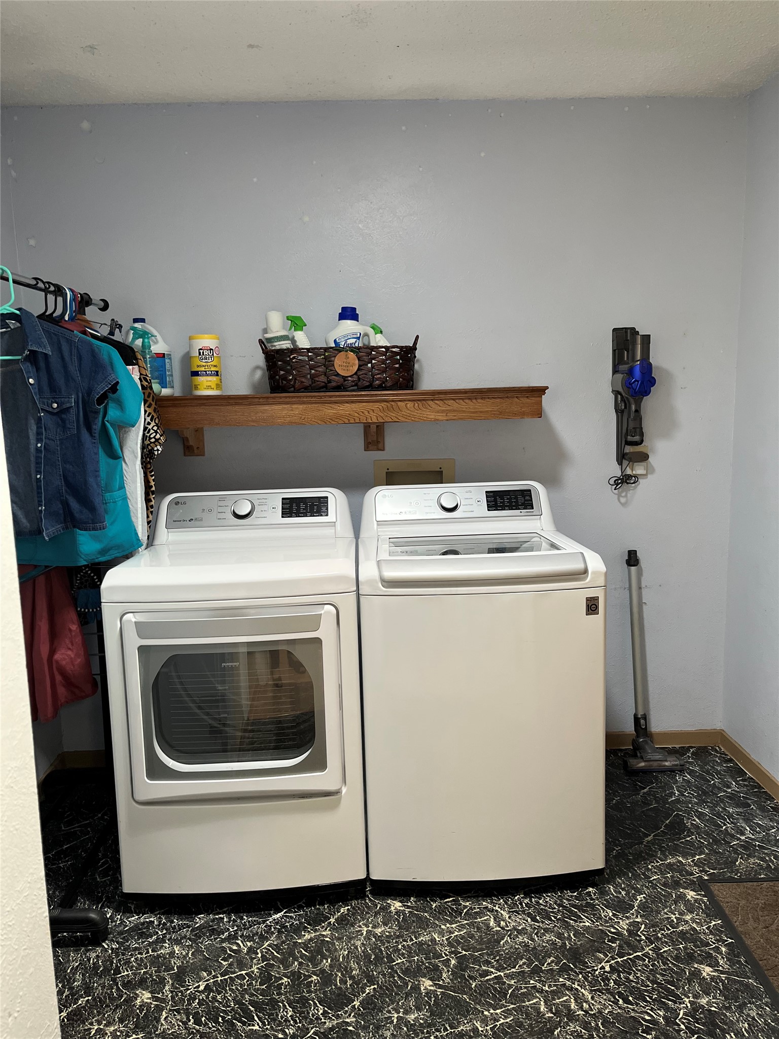 main property photo 12