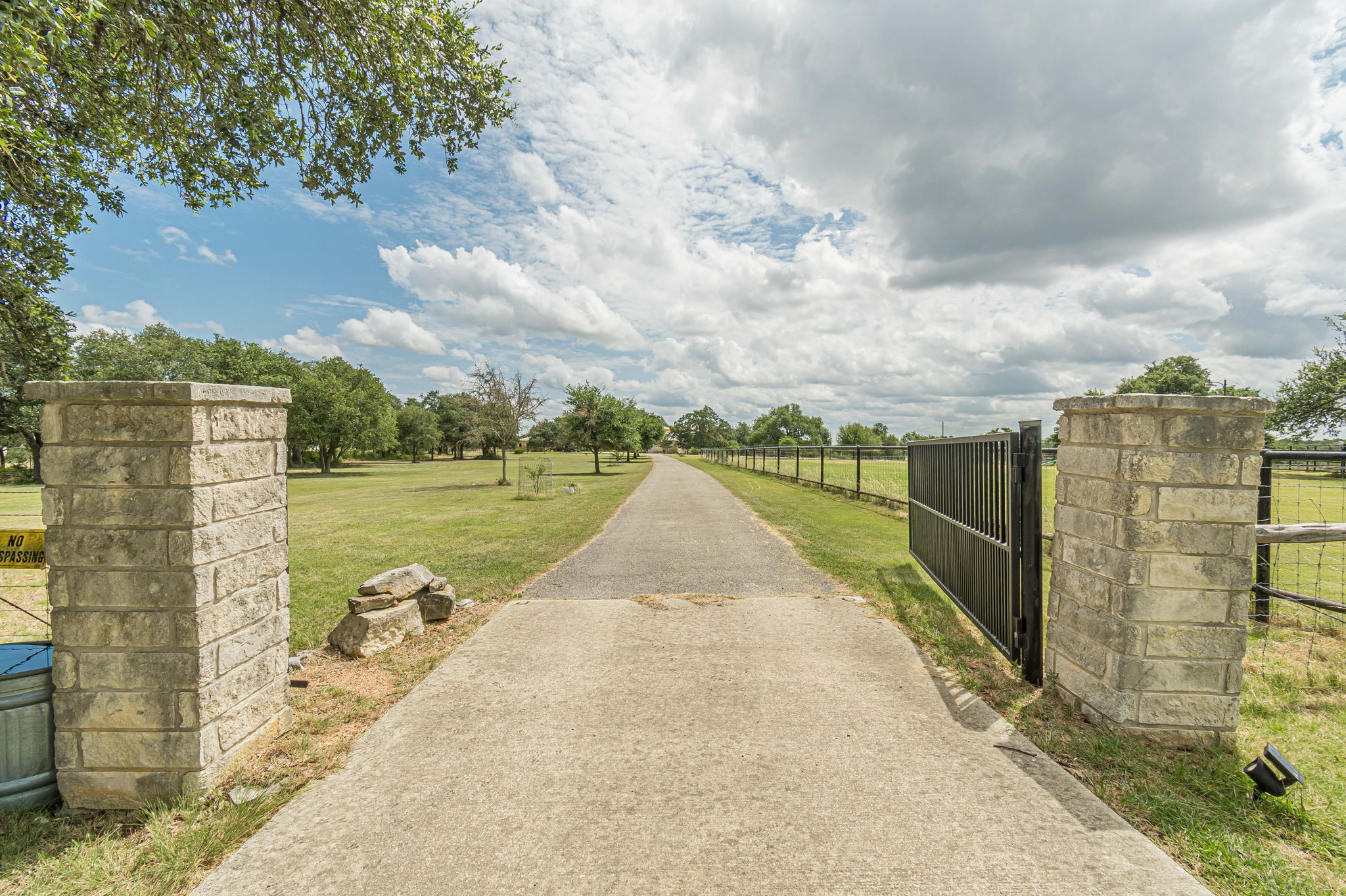 main property photo 36