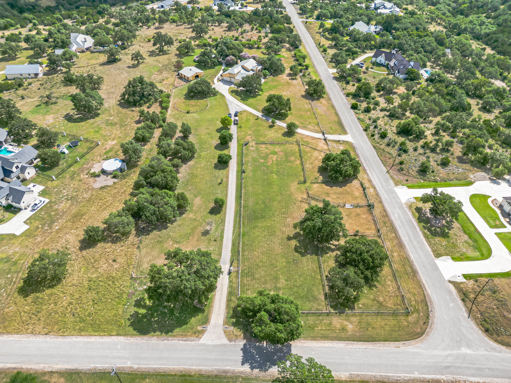 main property photo 37