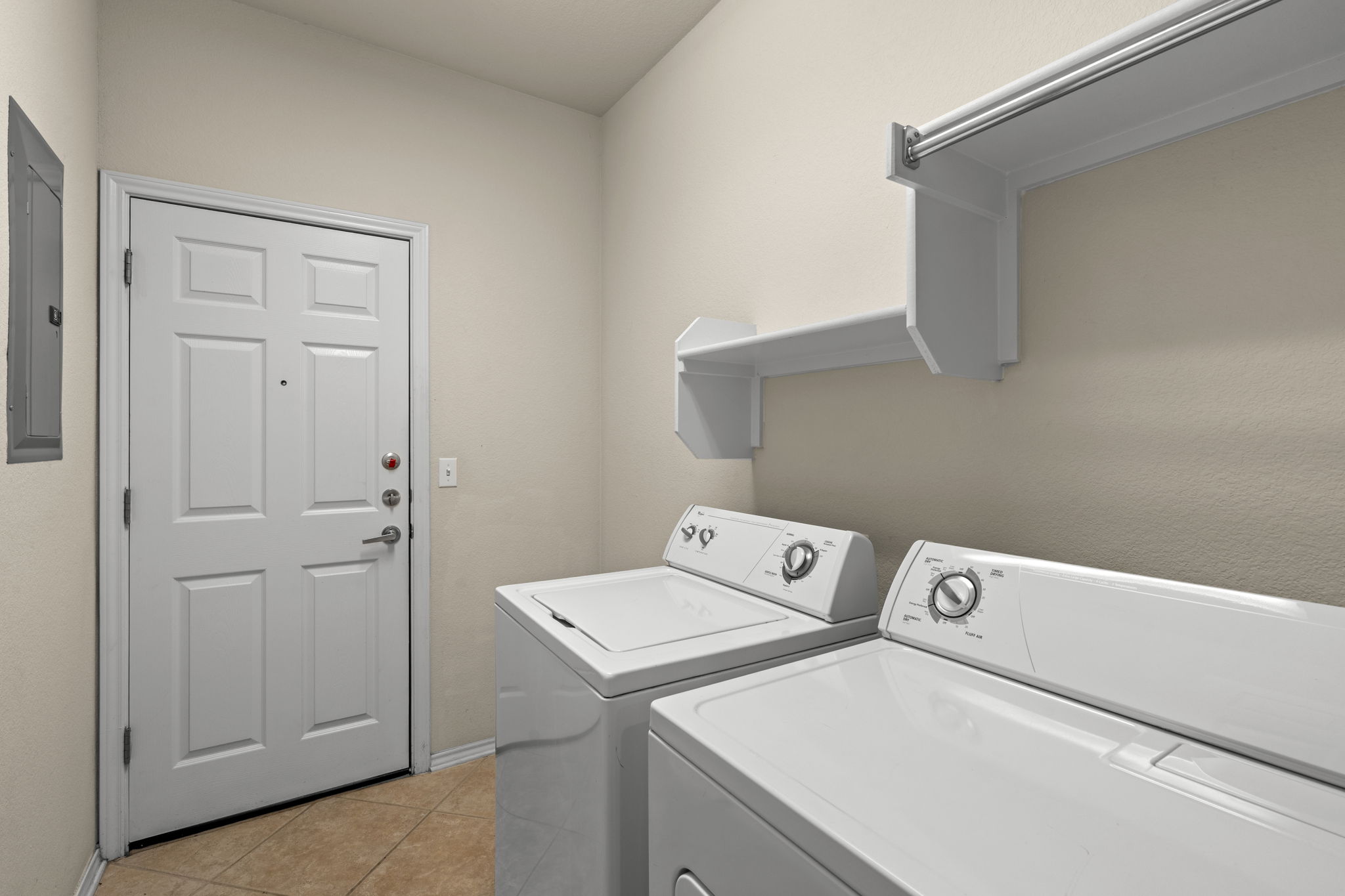 main property photo 18