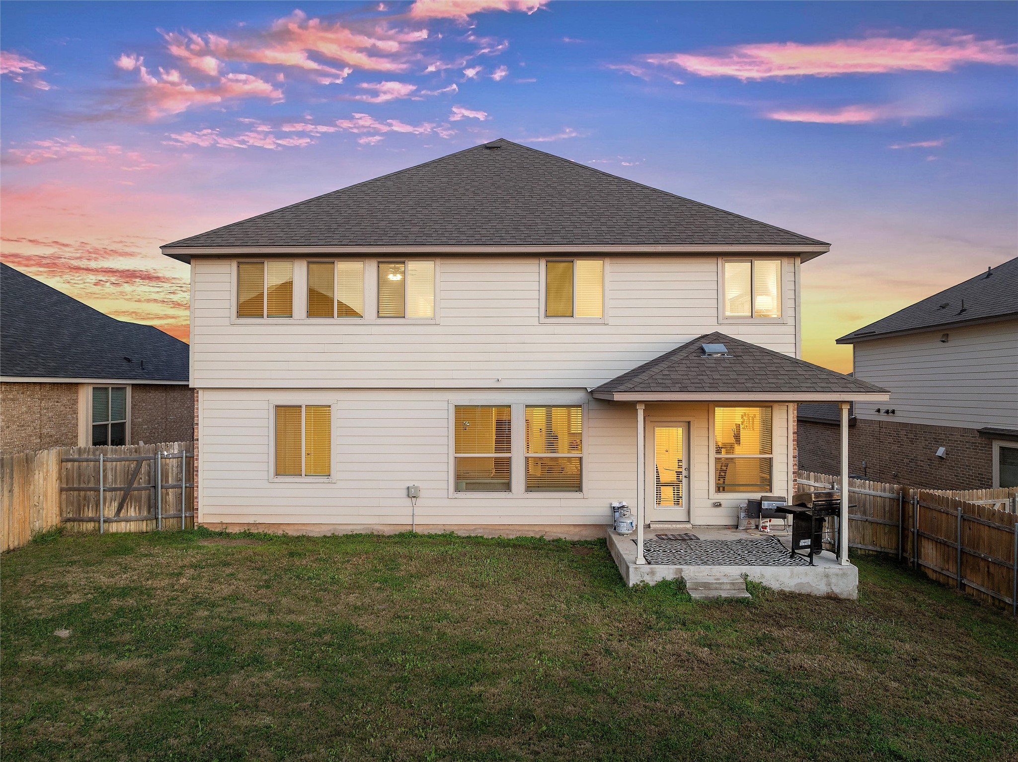 main property photo 29