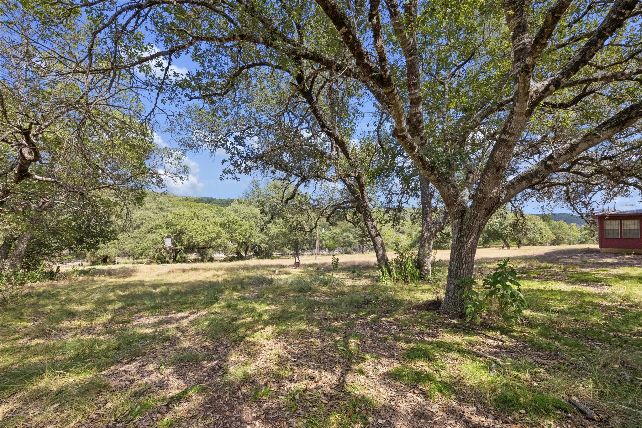 main property photo 30
