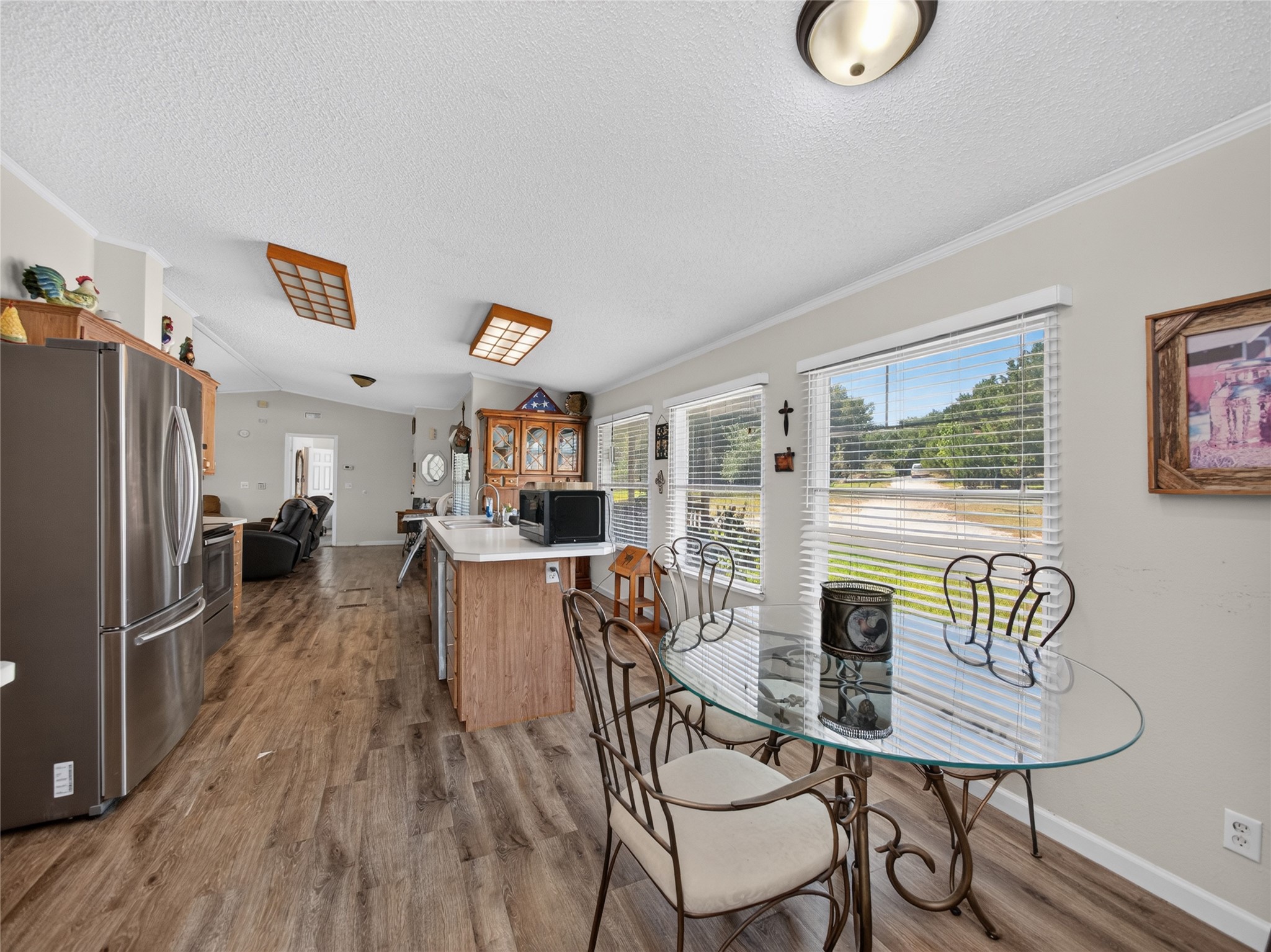 main property photo 13
