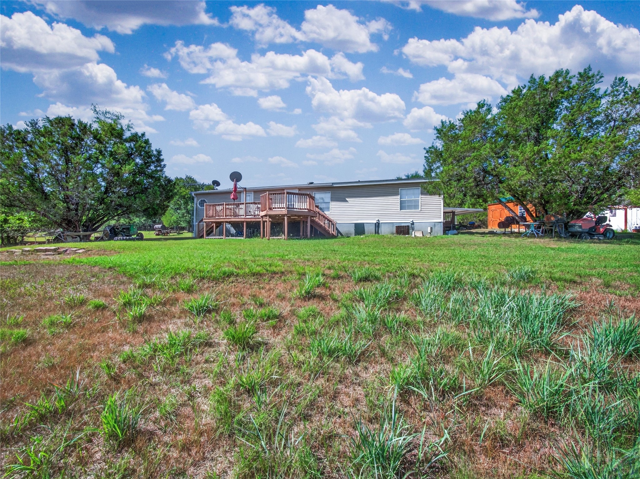 main property photo 27