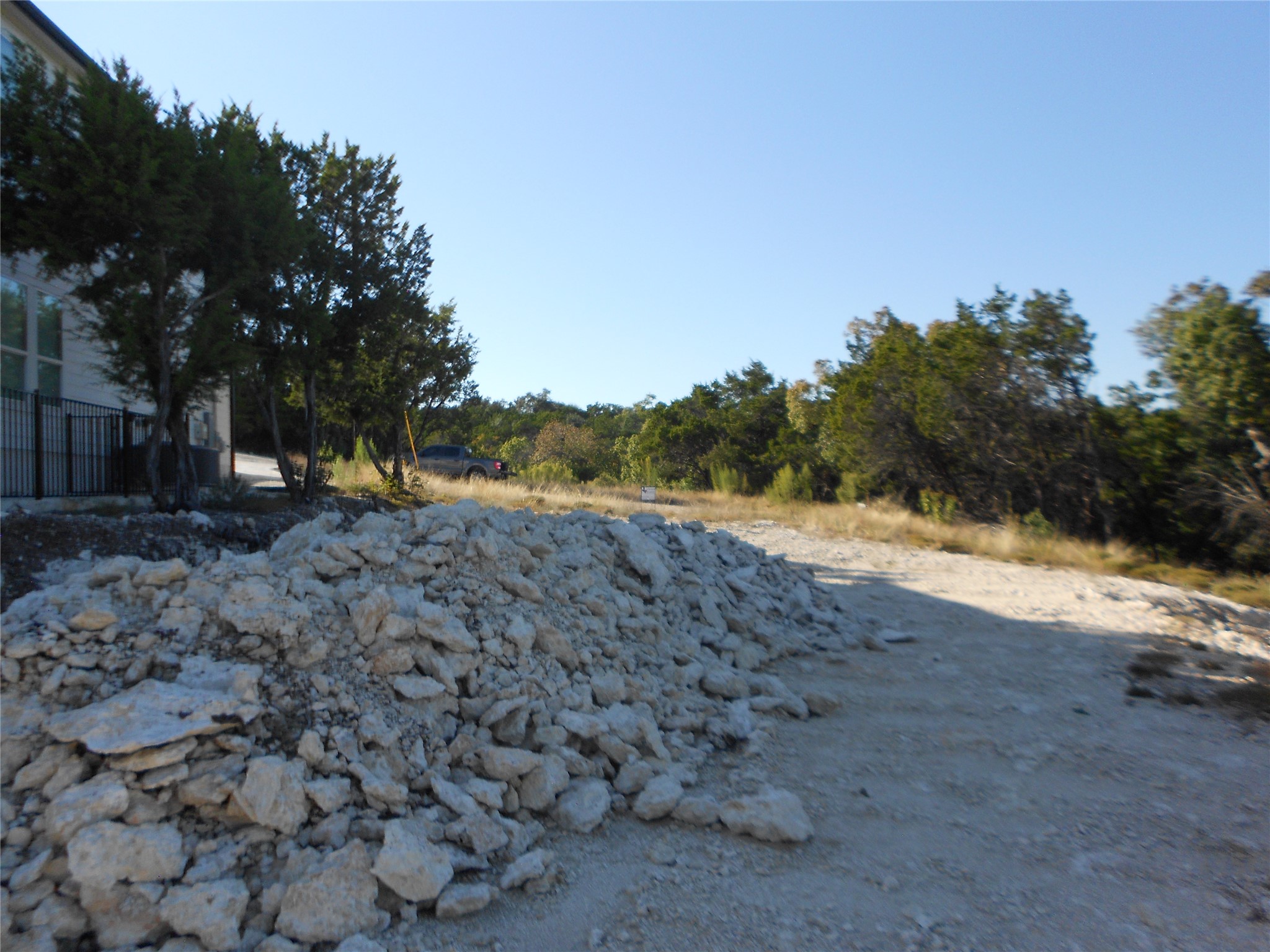 main property photo 11