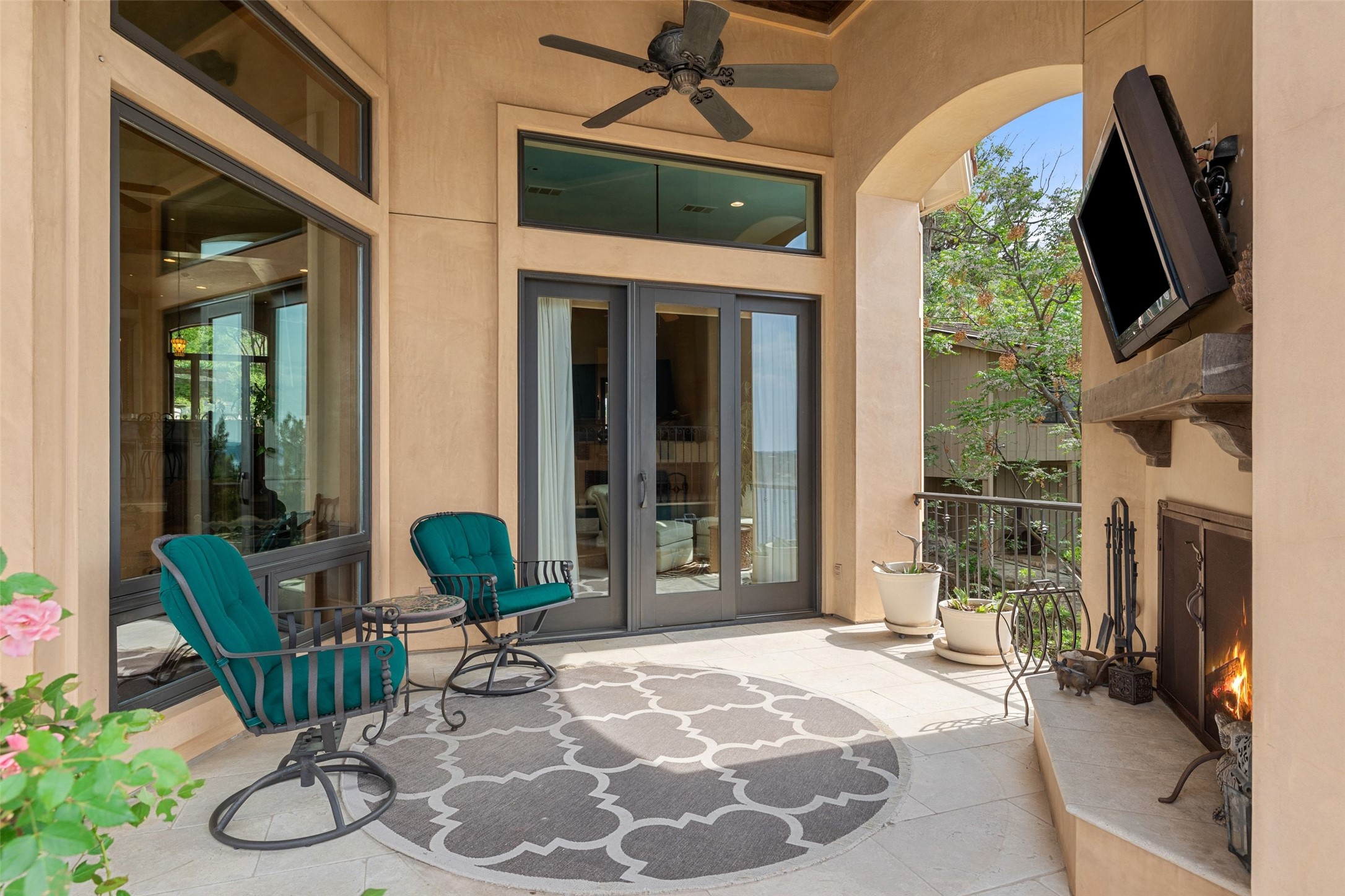 main property photo 23