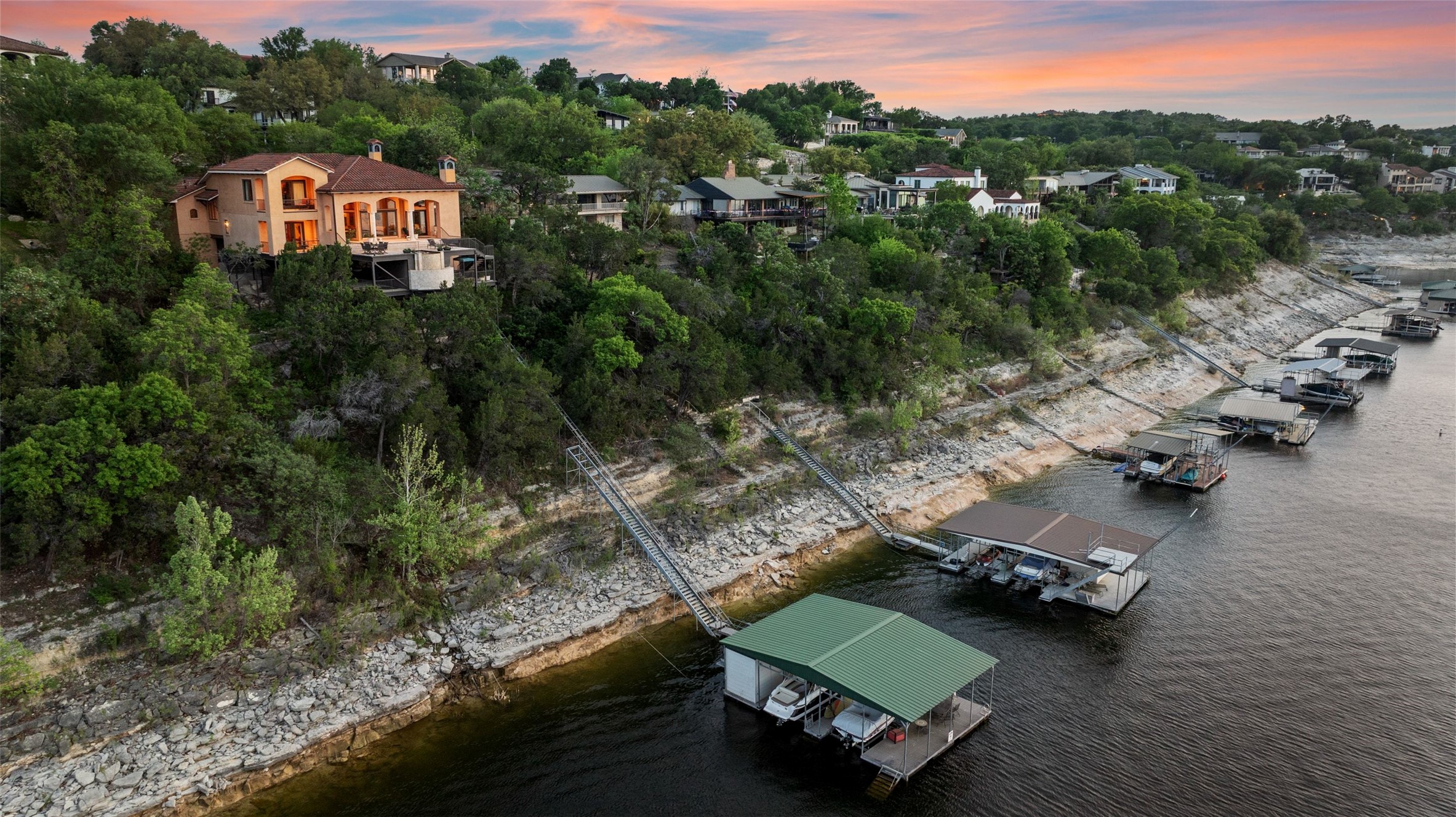 main property photo 34