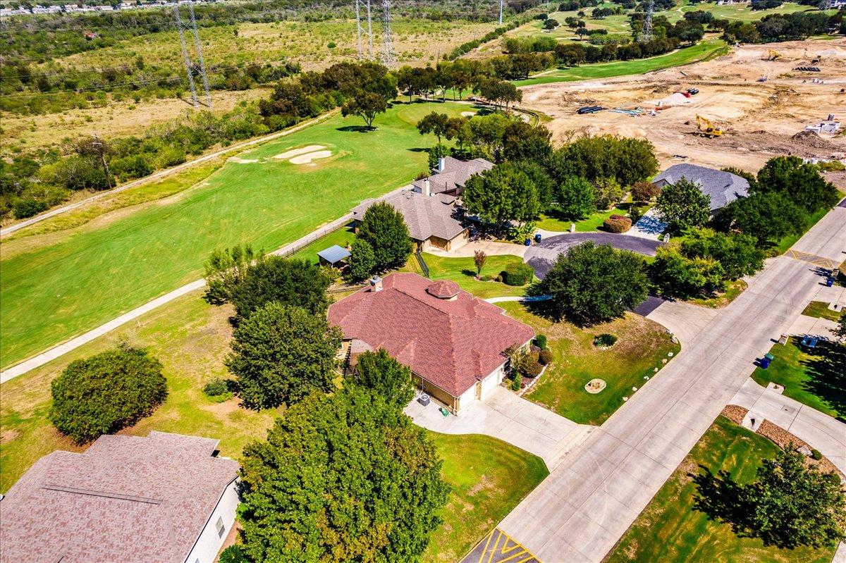 main property photo 32