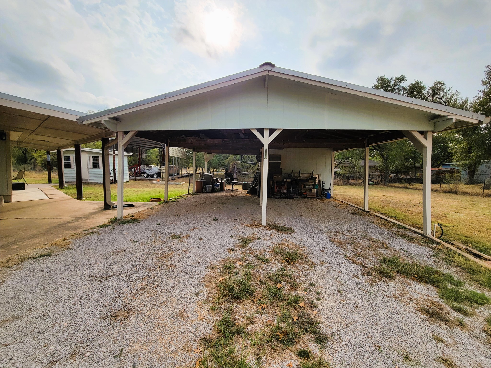 main property photo 16