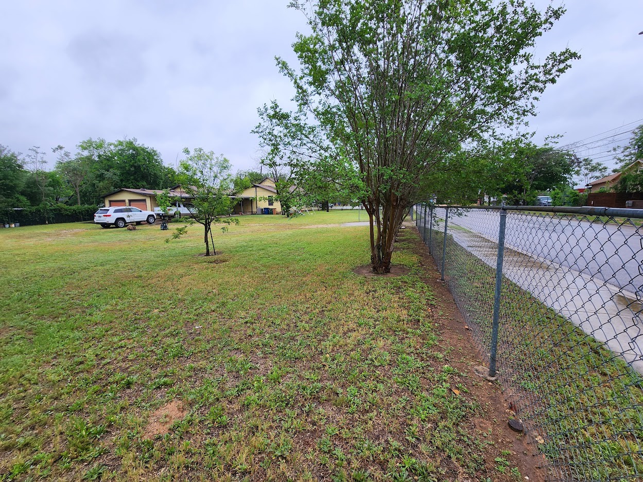 main property photo 11