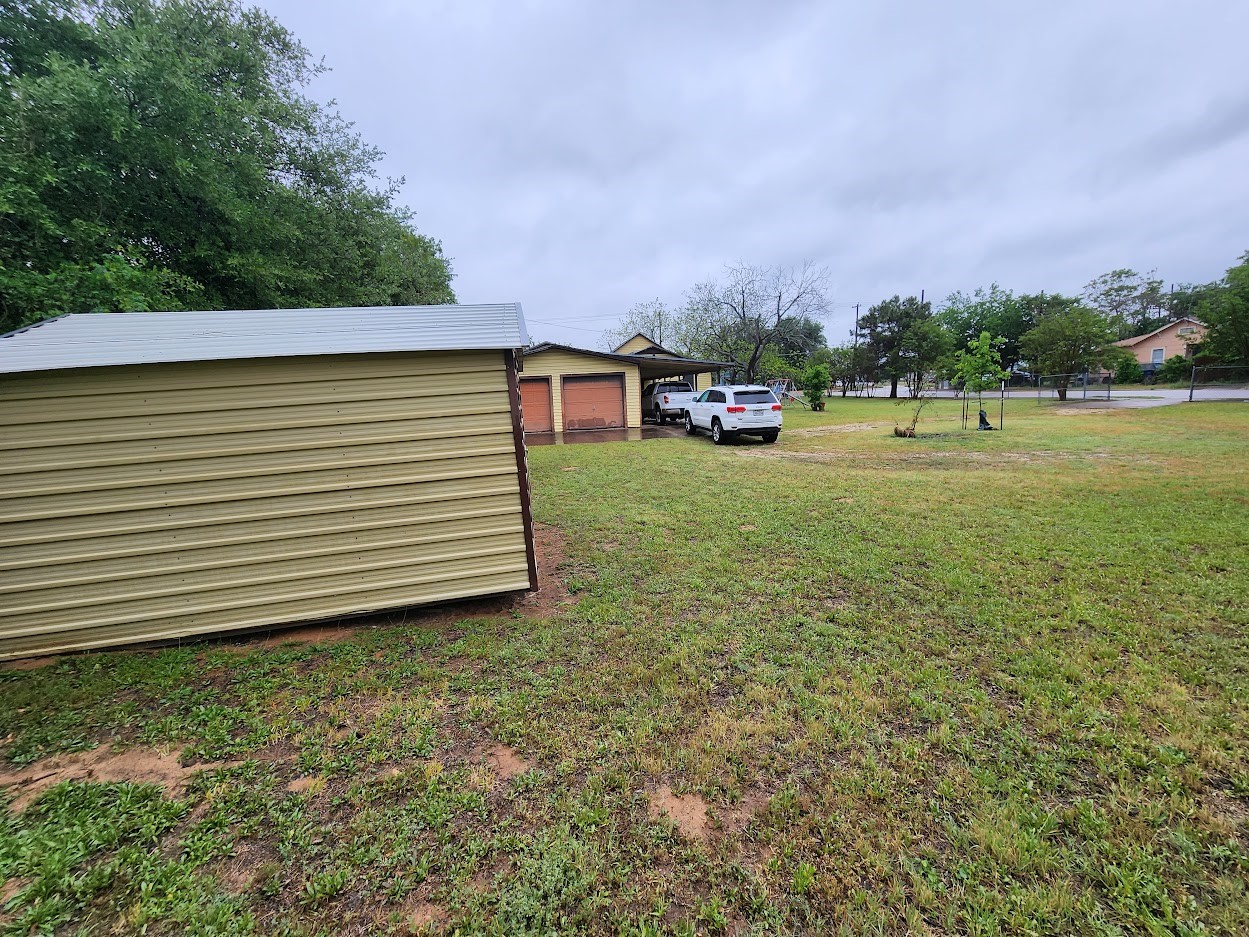 main property photo 9