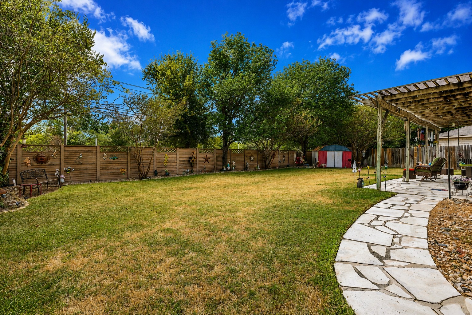 main property photo 26