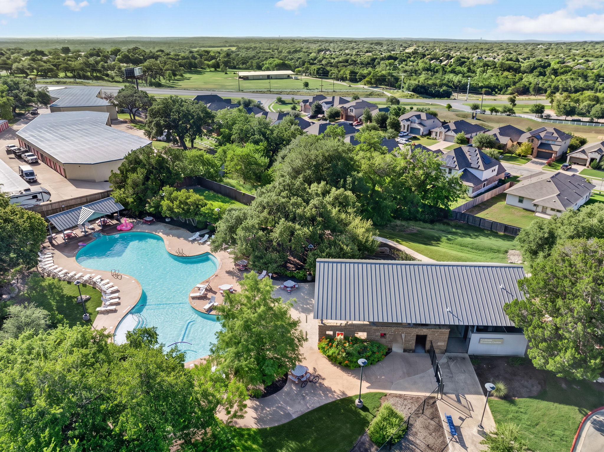 main property photo 35