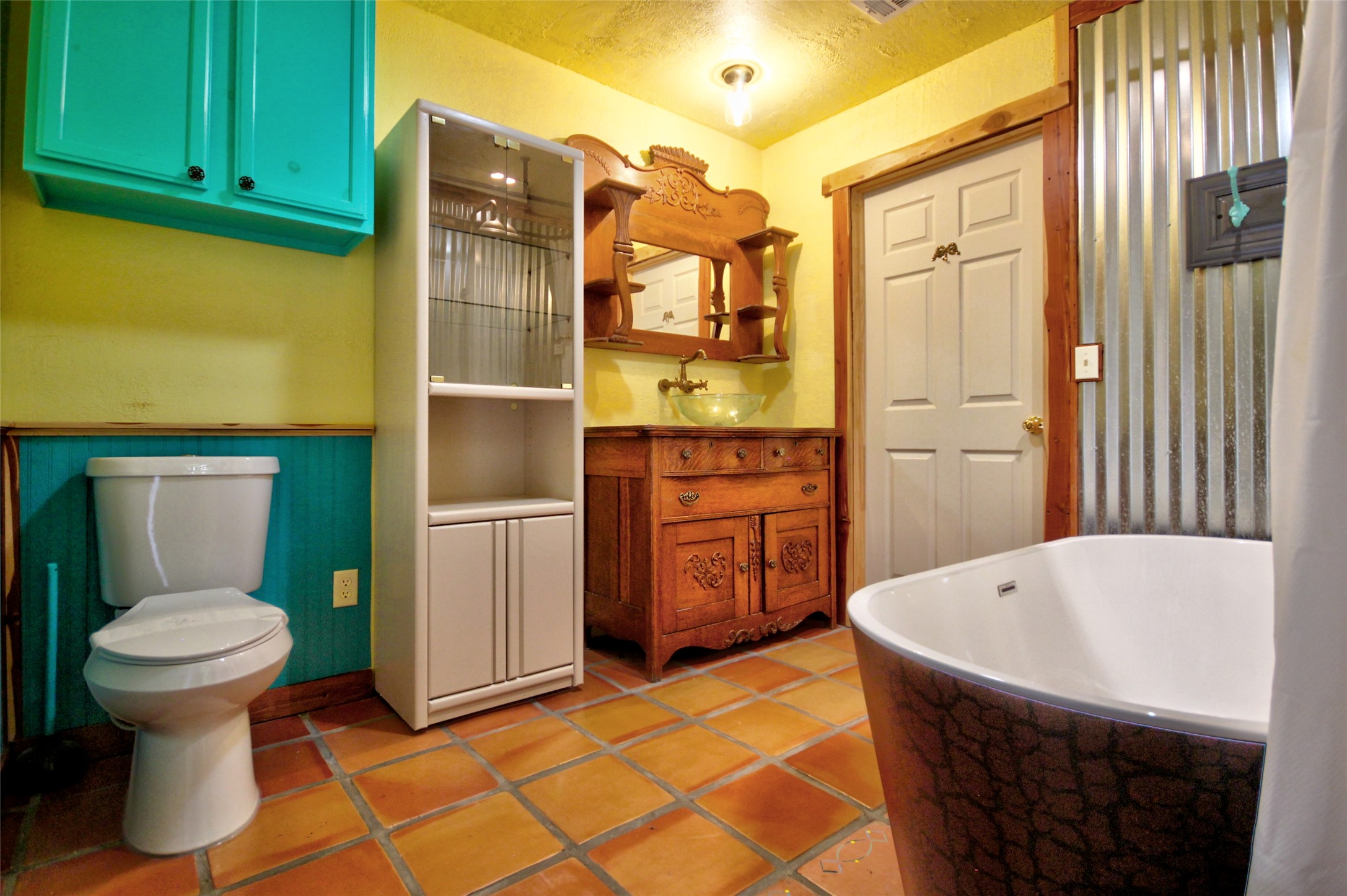 main property photo 16