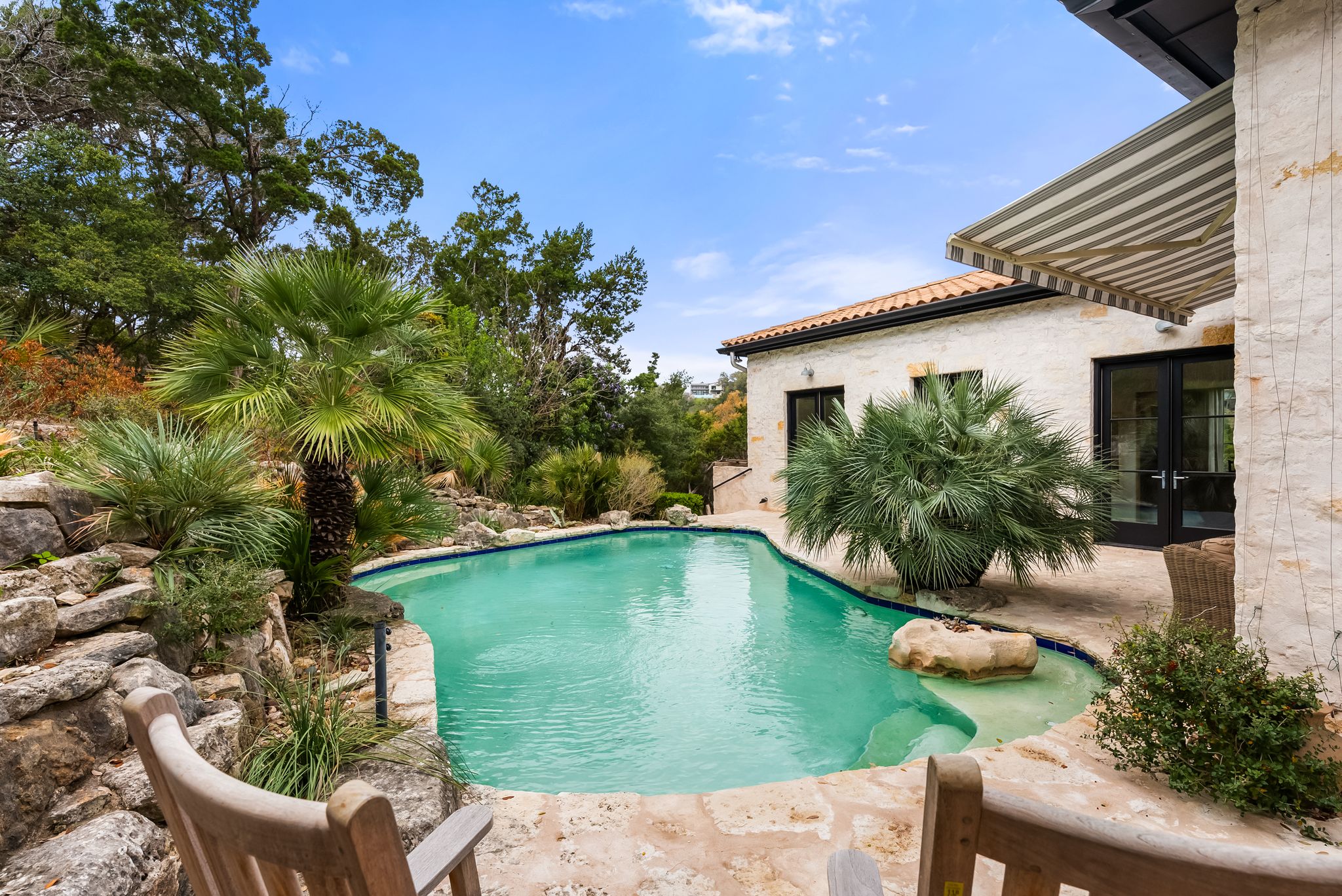 main property photo 29