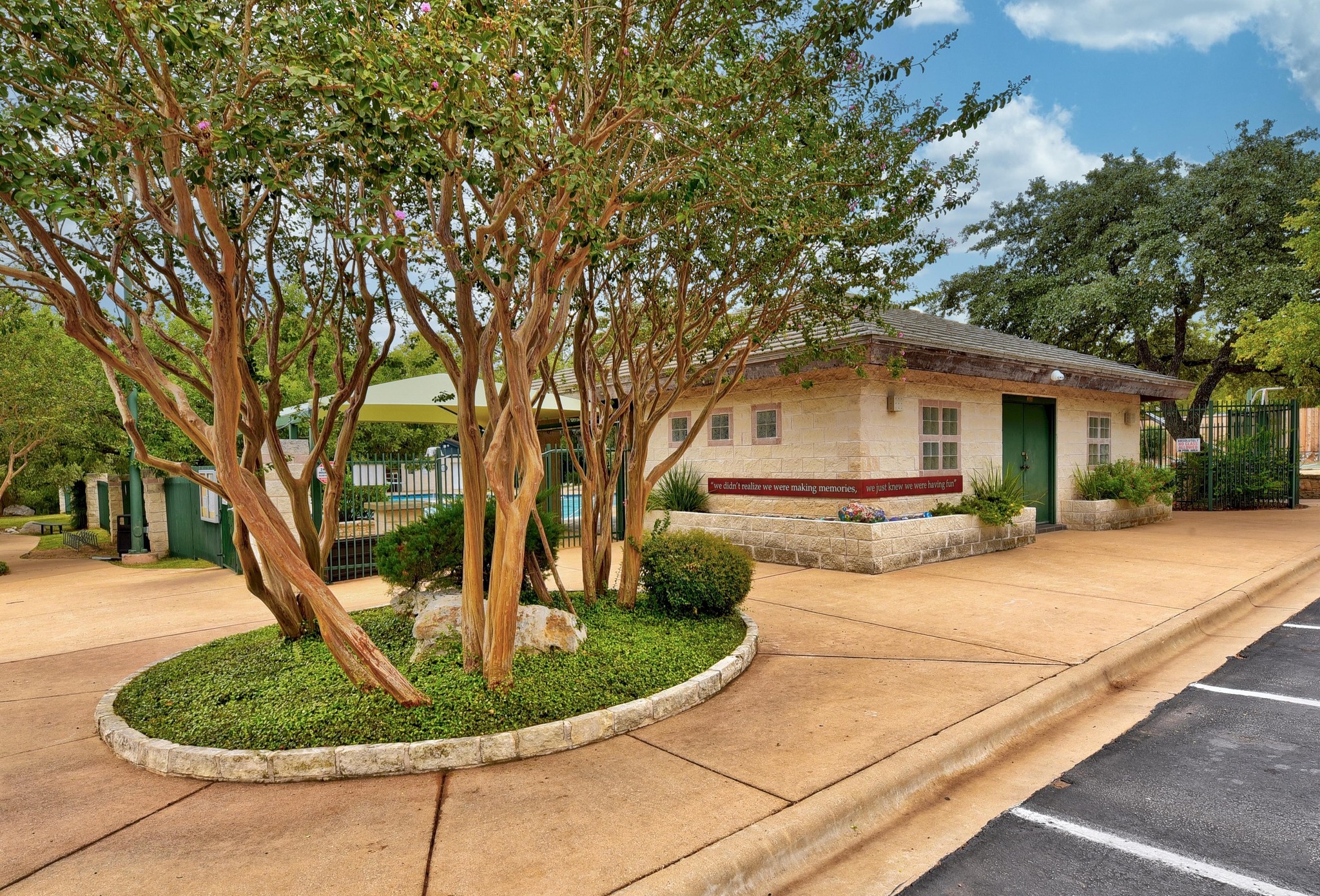 main property photo 38