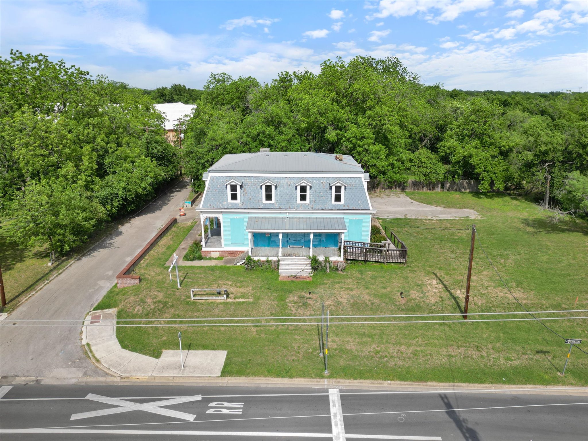 main property photo 2