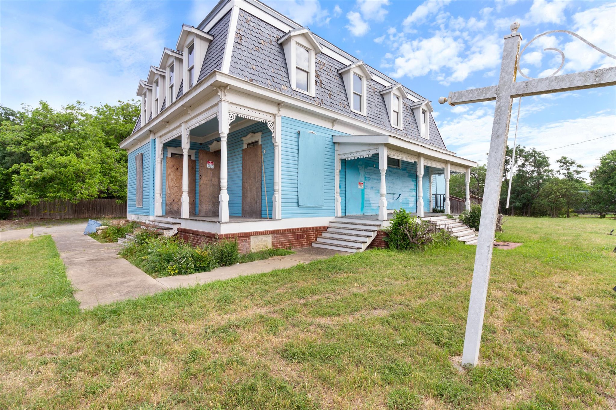 main property photo 20