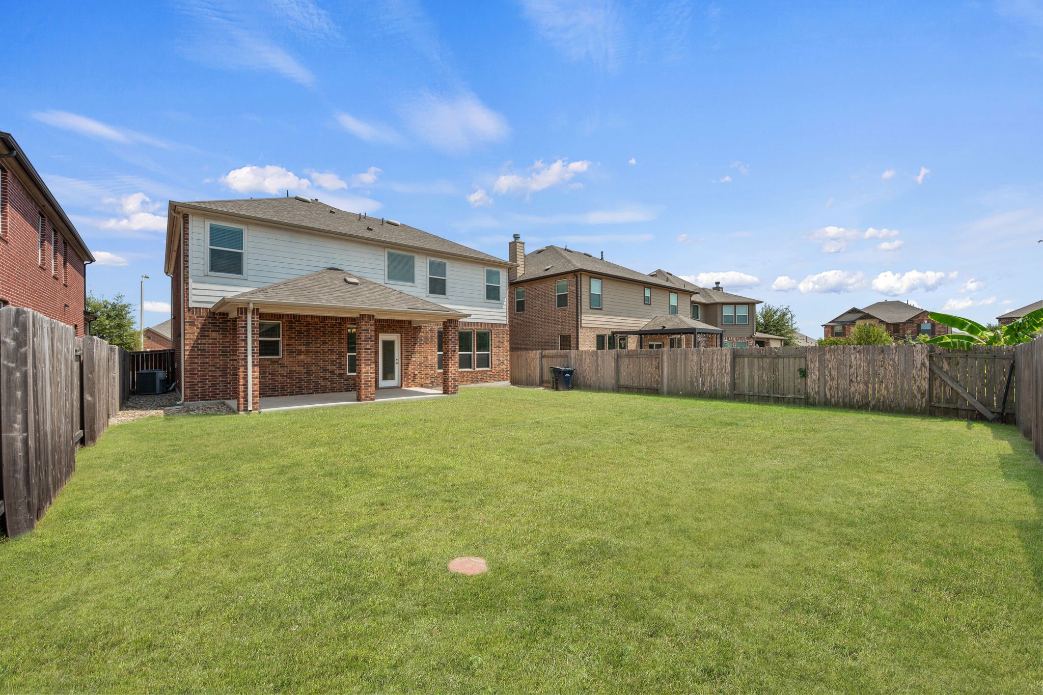 main property photo 25