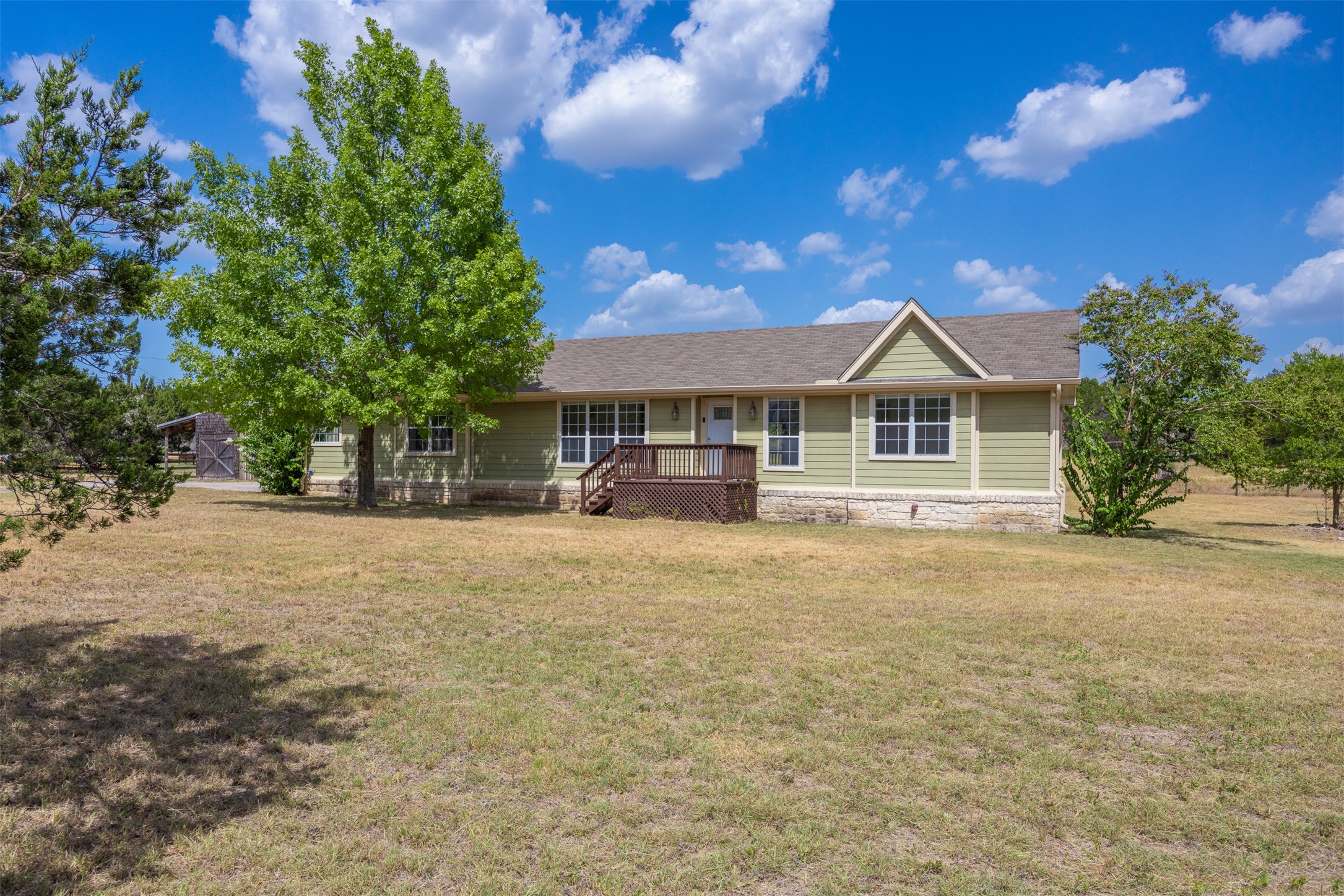 main property photo 3