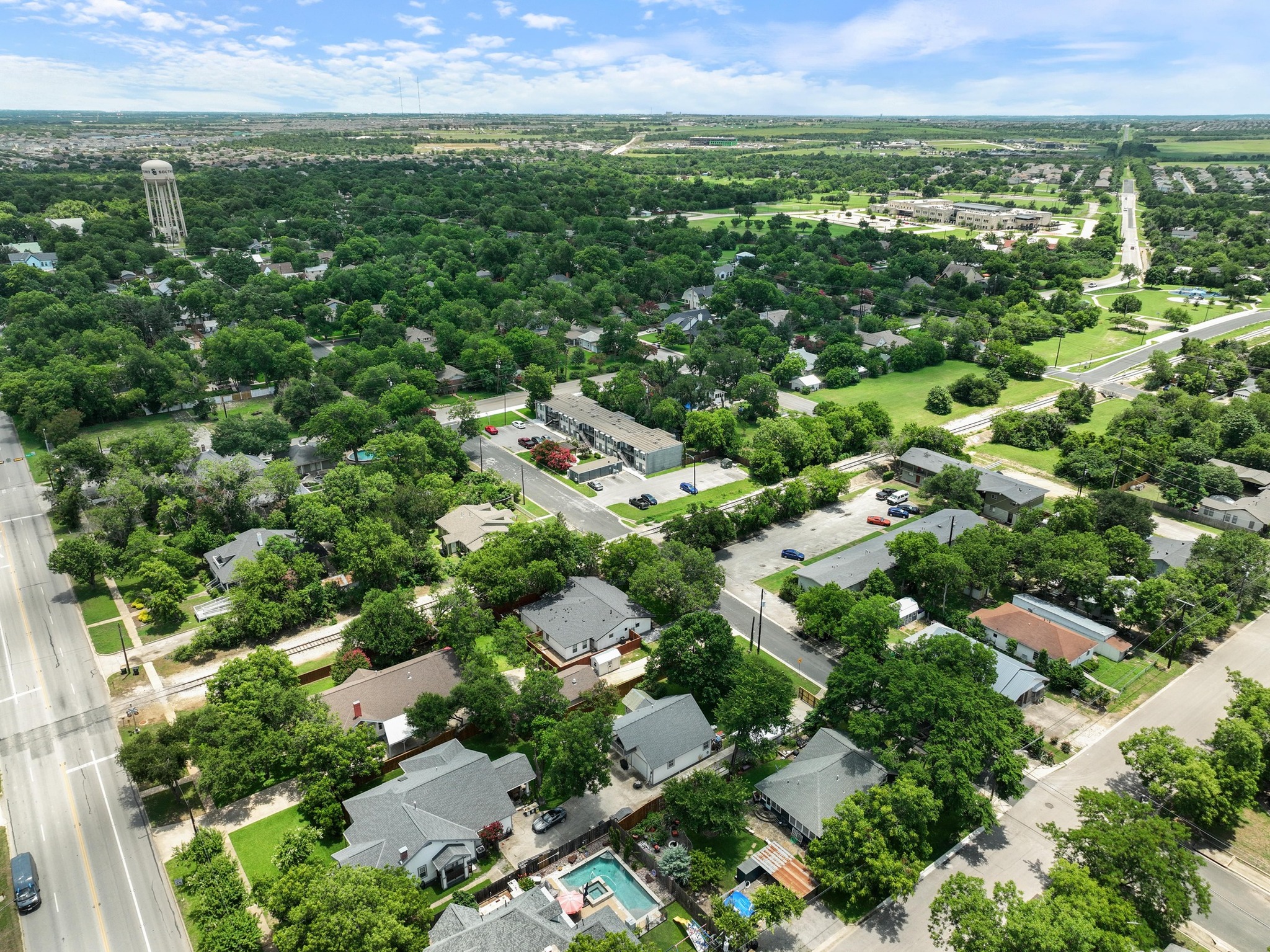 main property photo 39