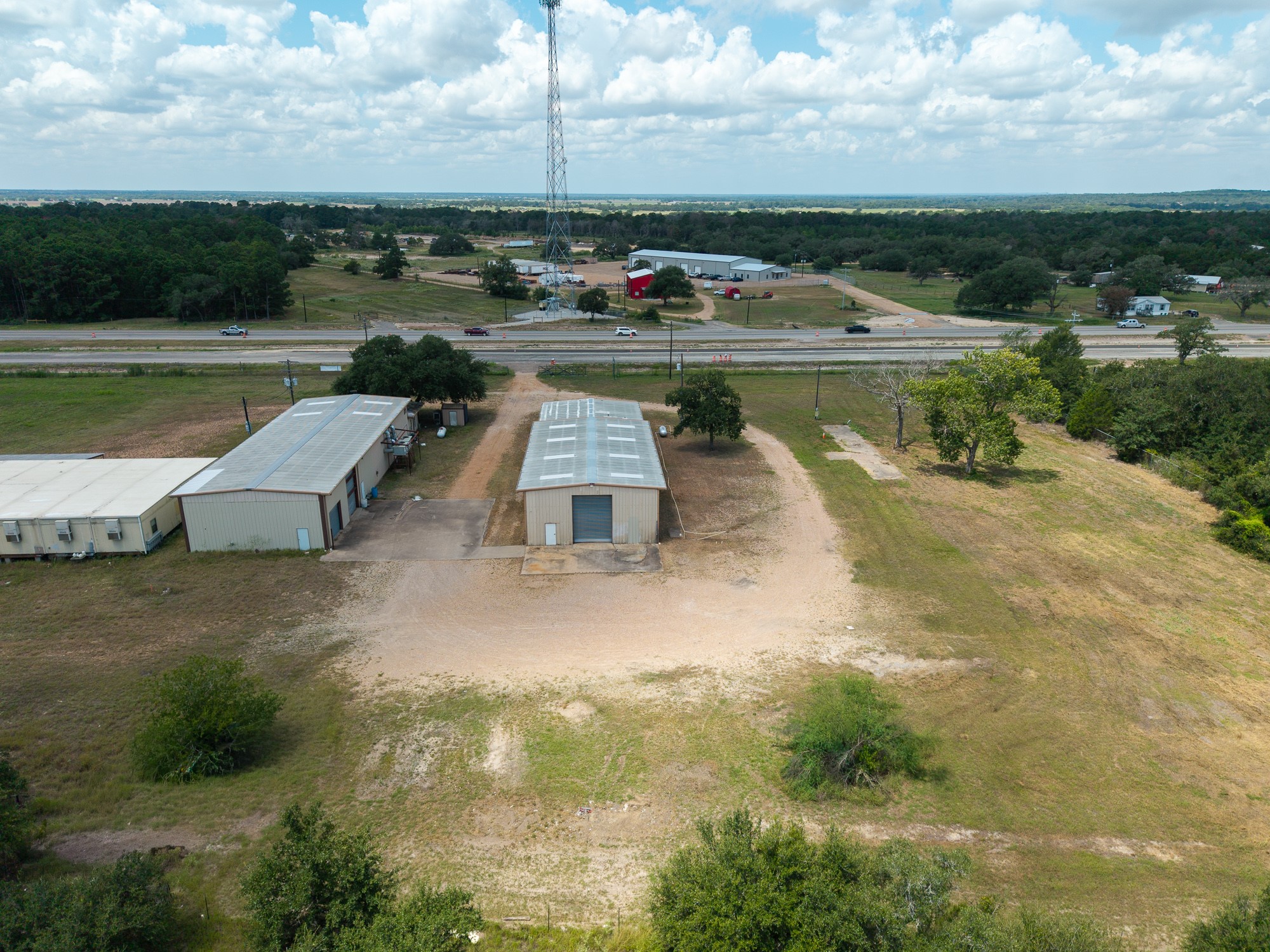 main property photo 10