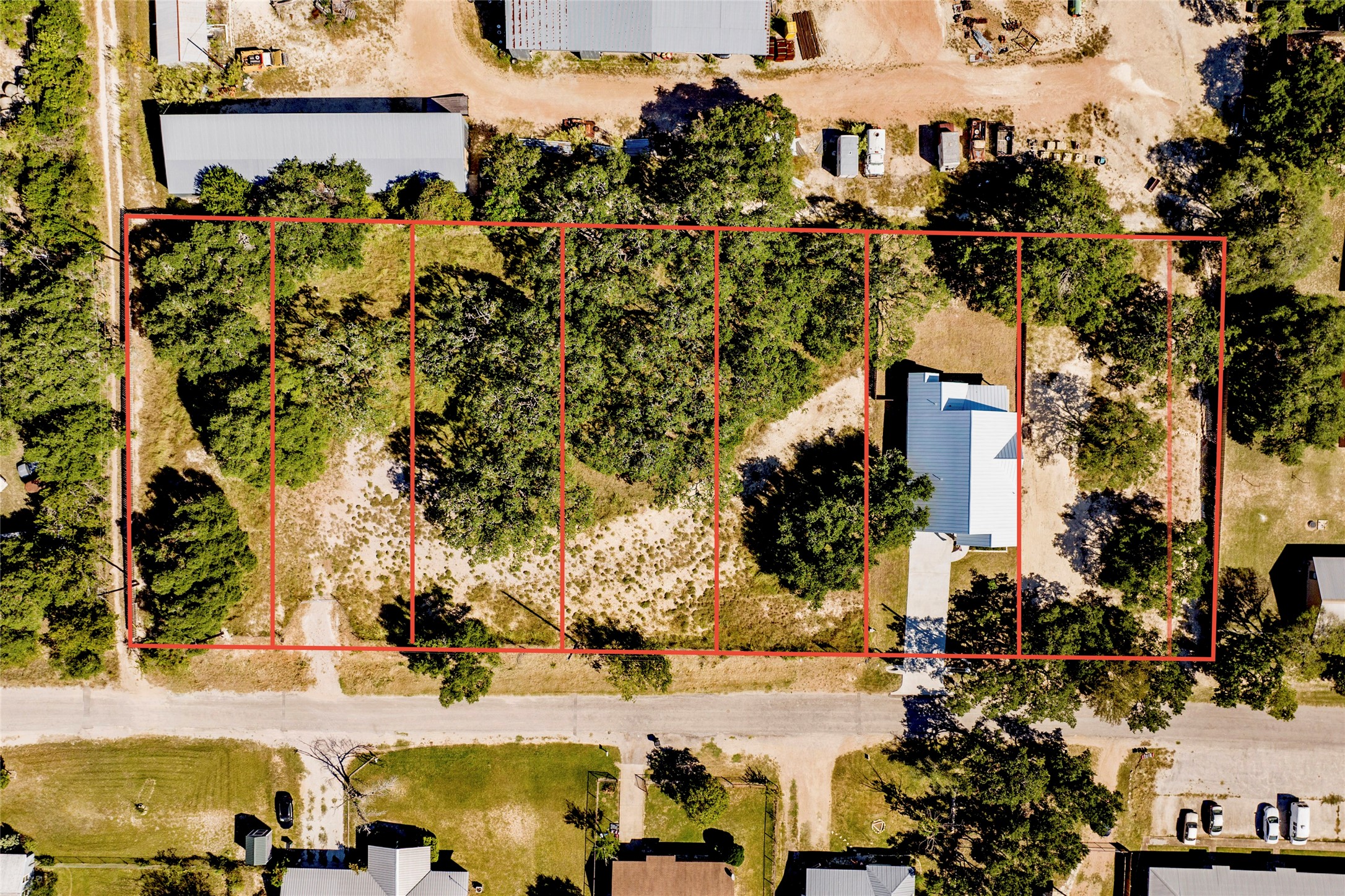 main property photo 9