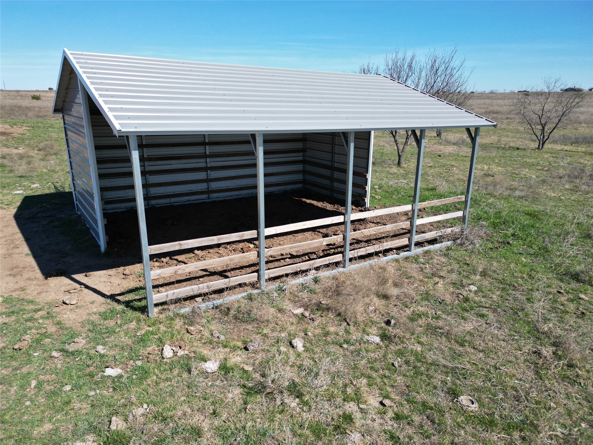 main property photo 24