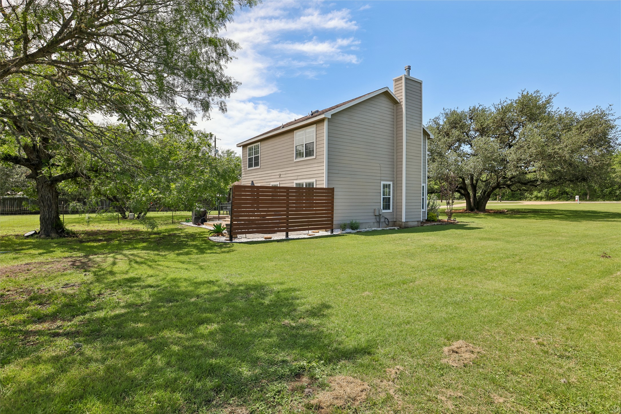 main property photo 33