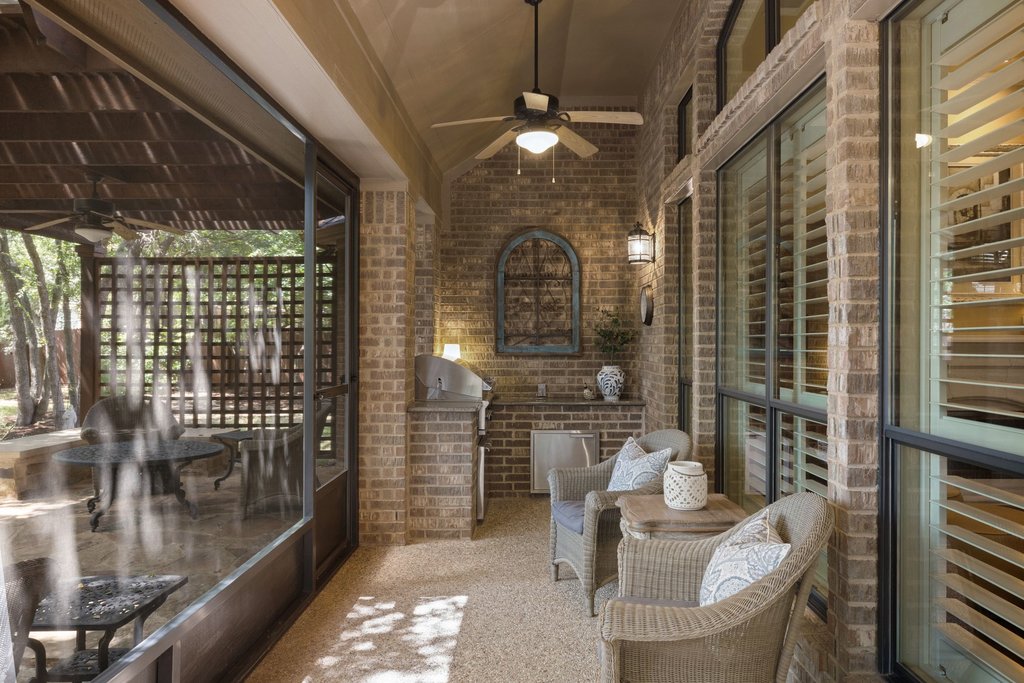 main property photo 31