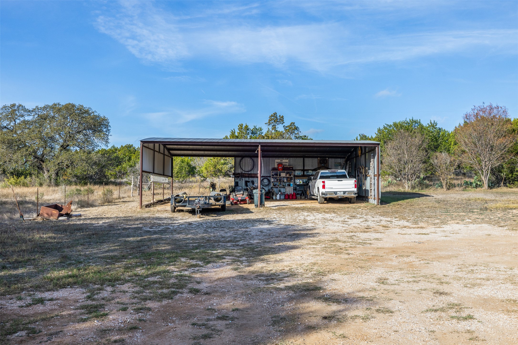 main property photo 39