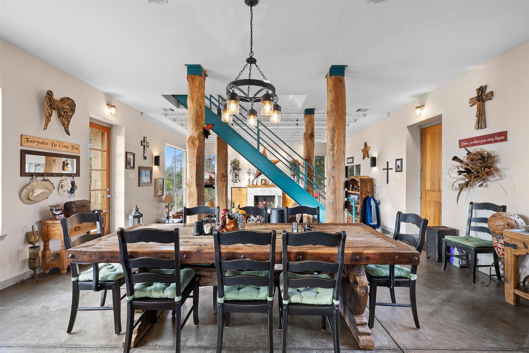 main property photo 4