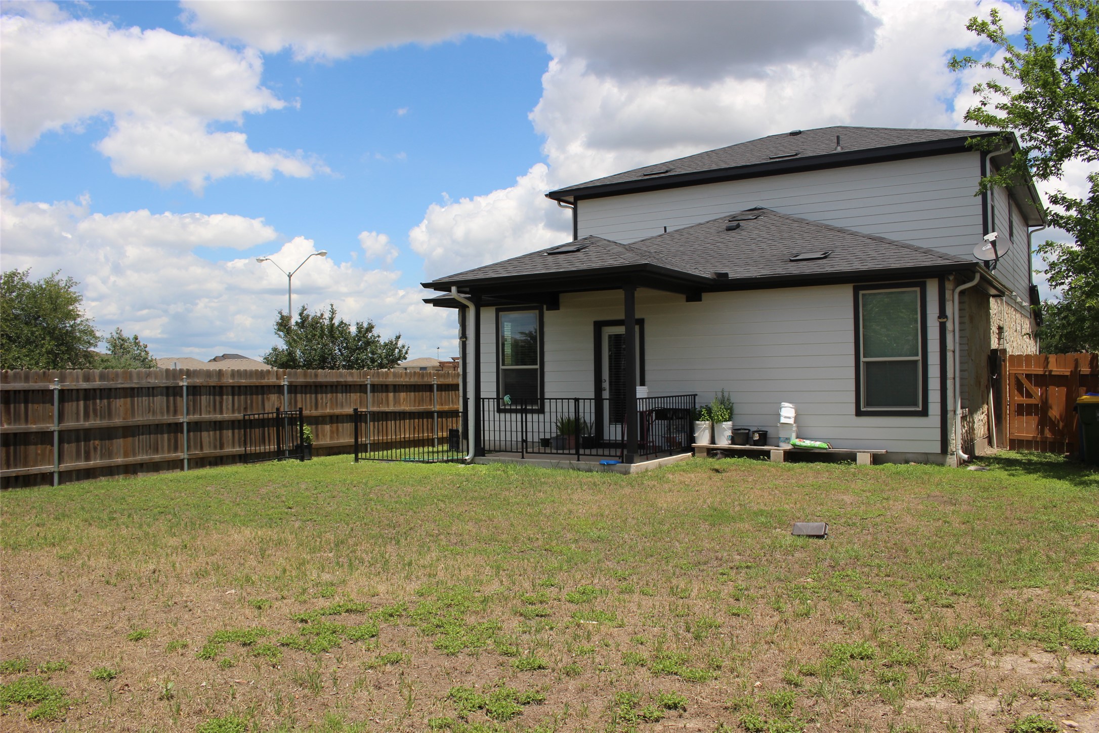 main property photo 21