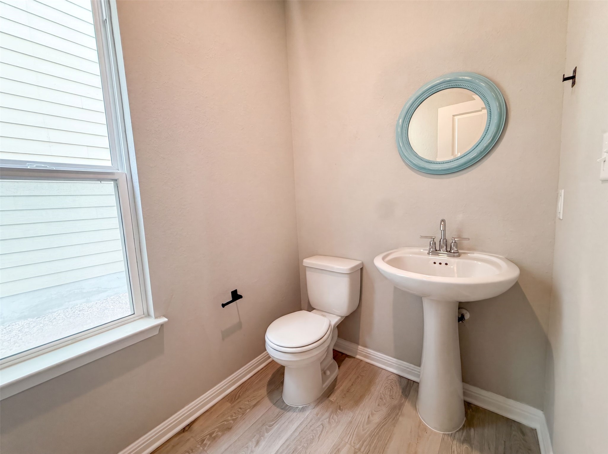 main property photo 15