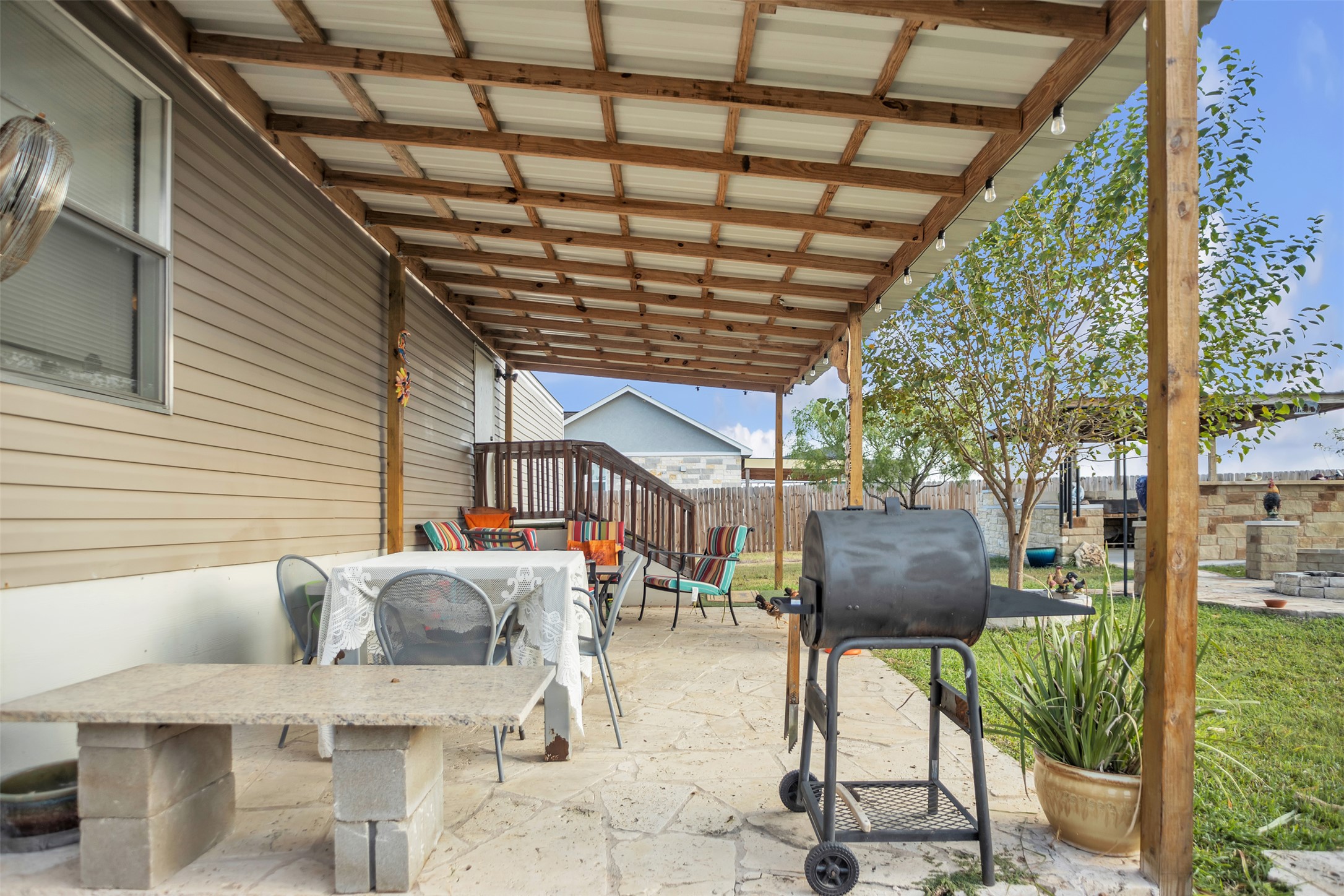 main property photo 26