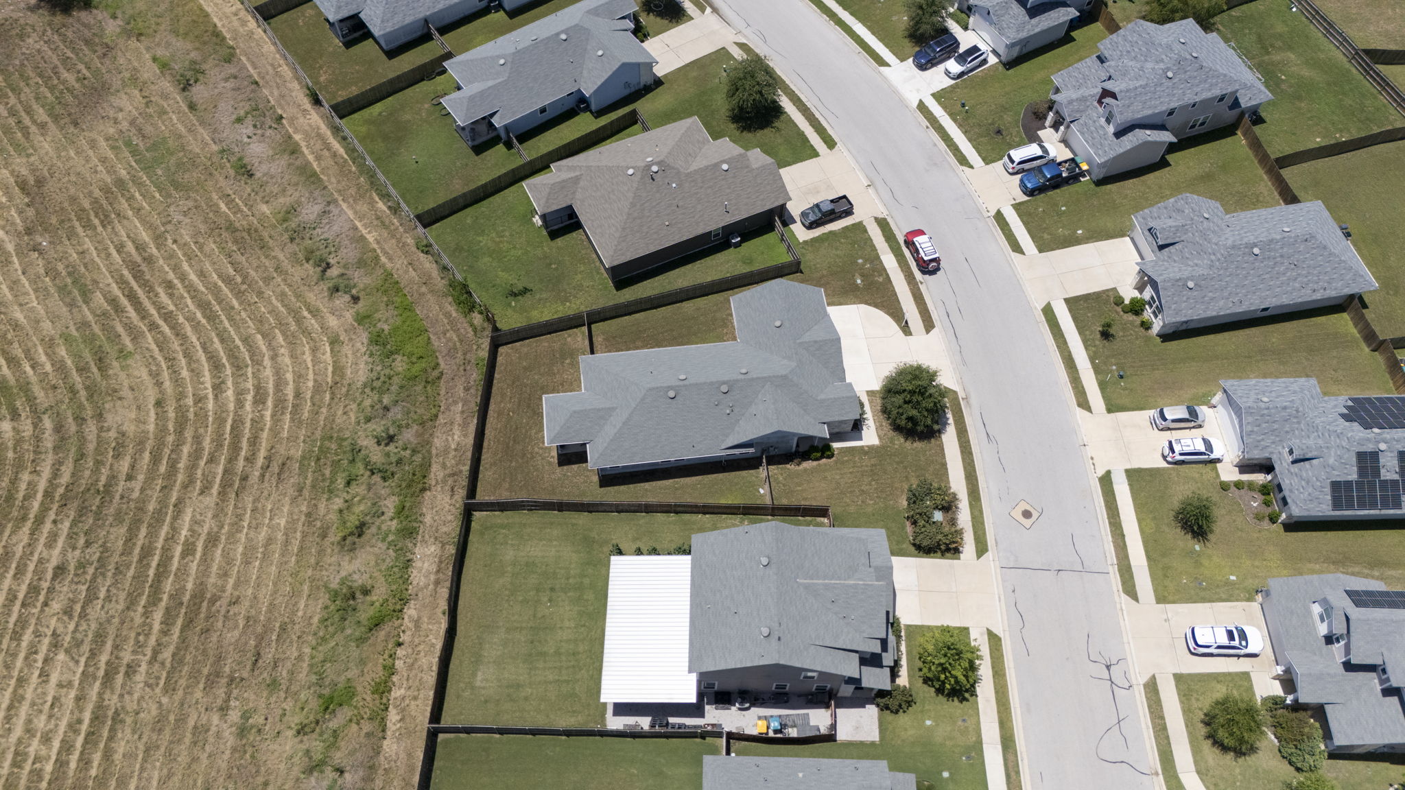 main property photo 22