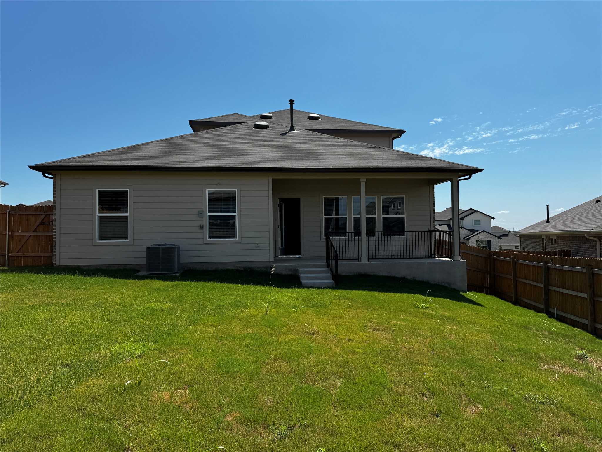 main property photo 31