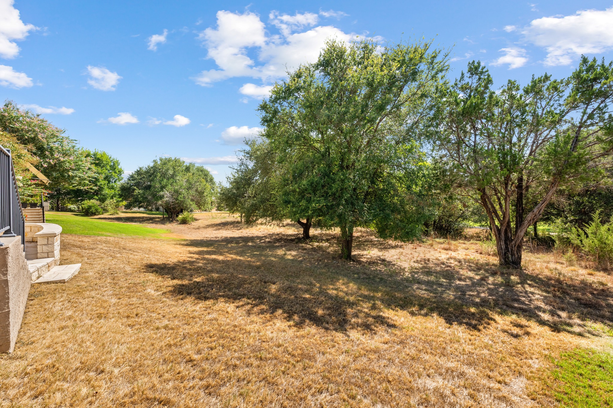 main property photo 25