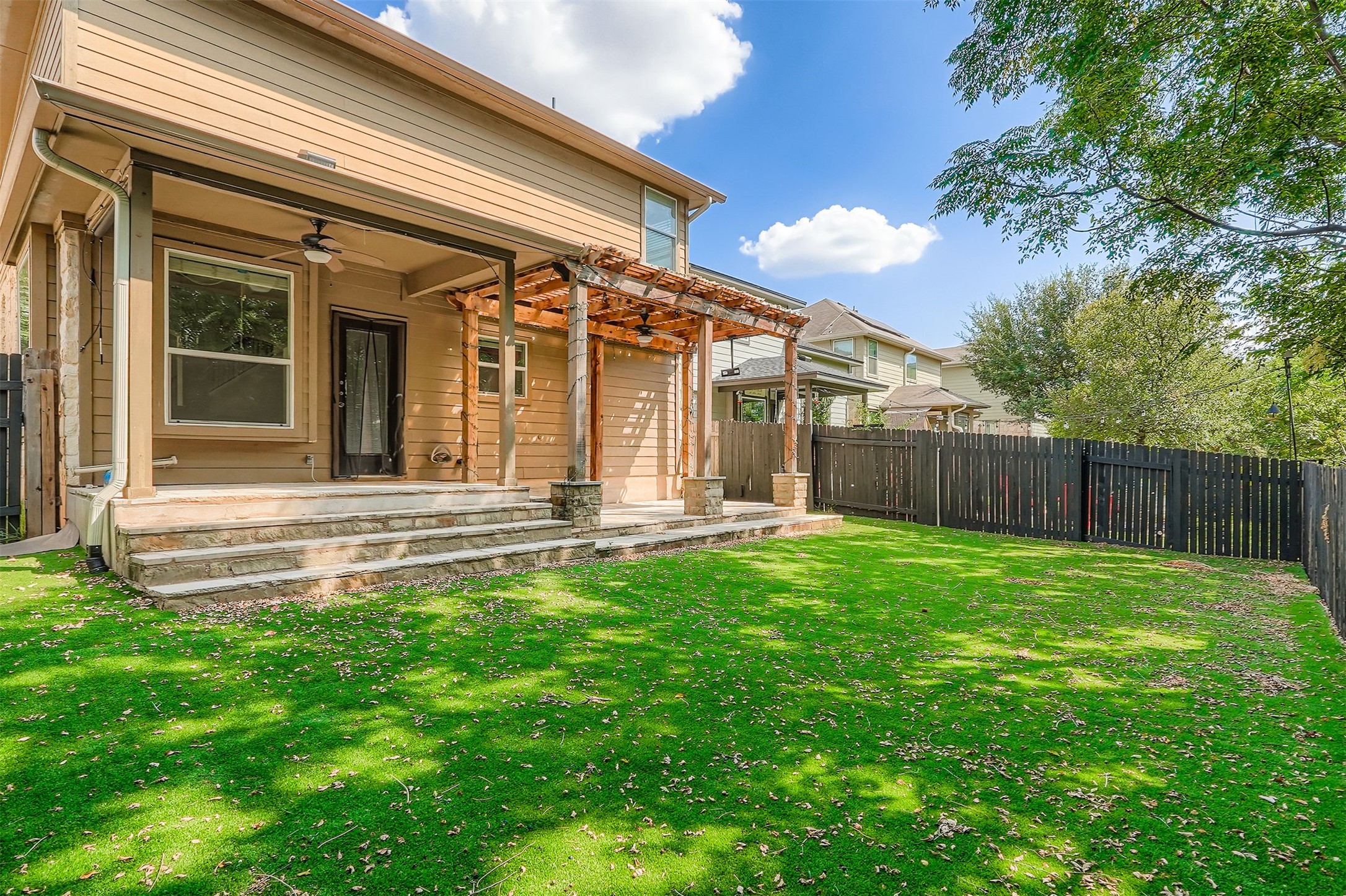 main property photo 29