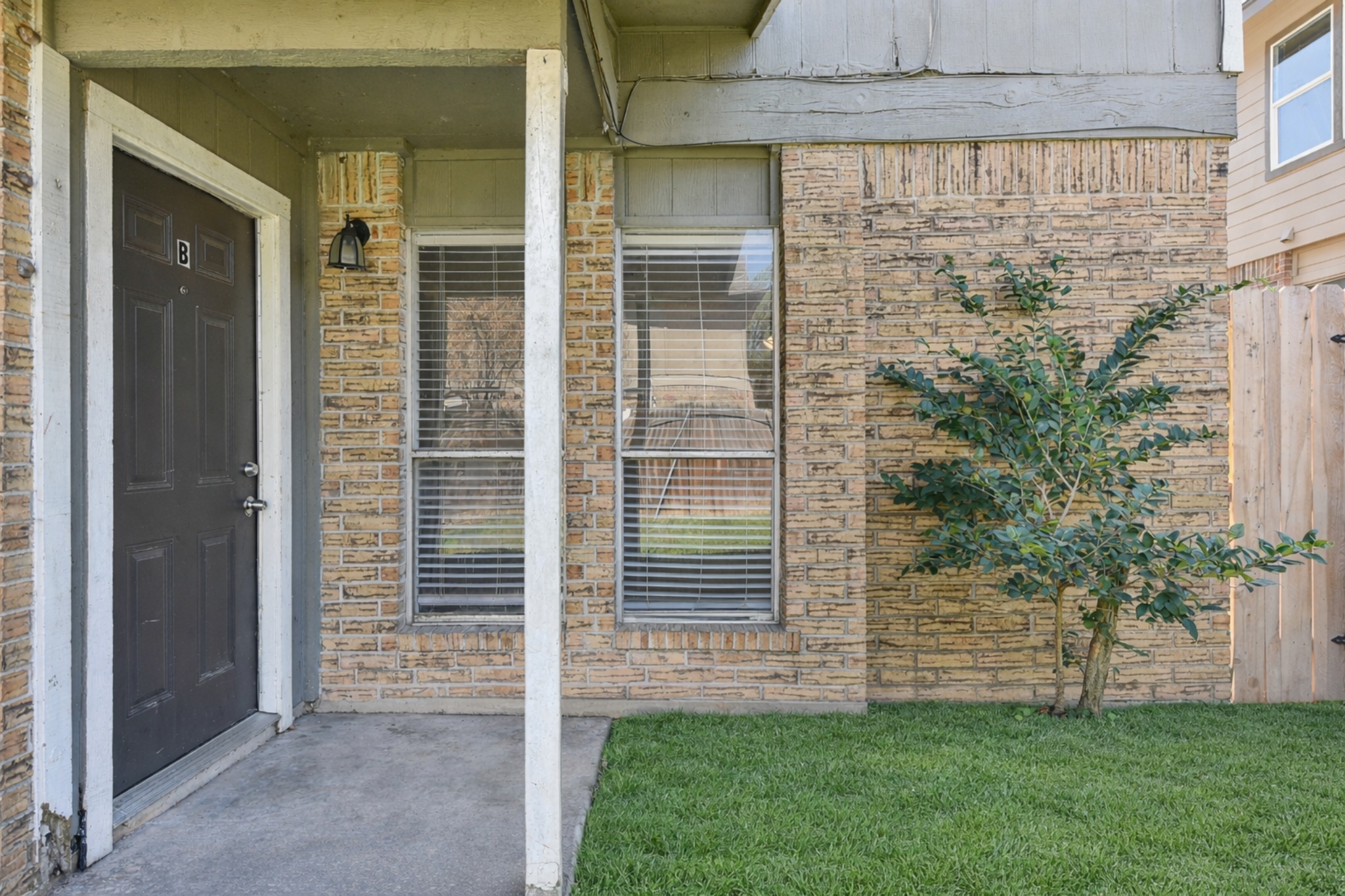 main property photo 35