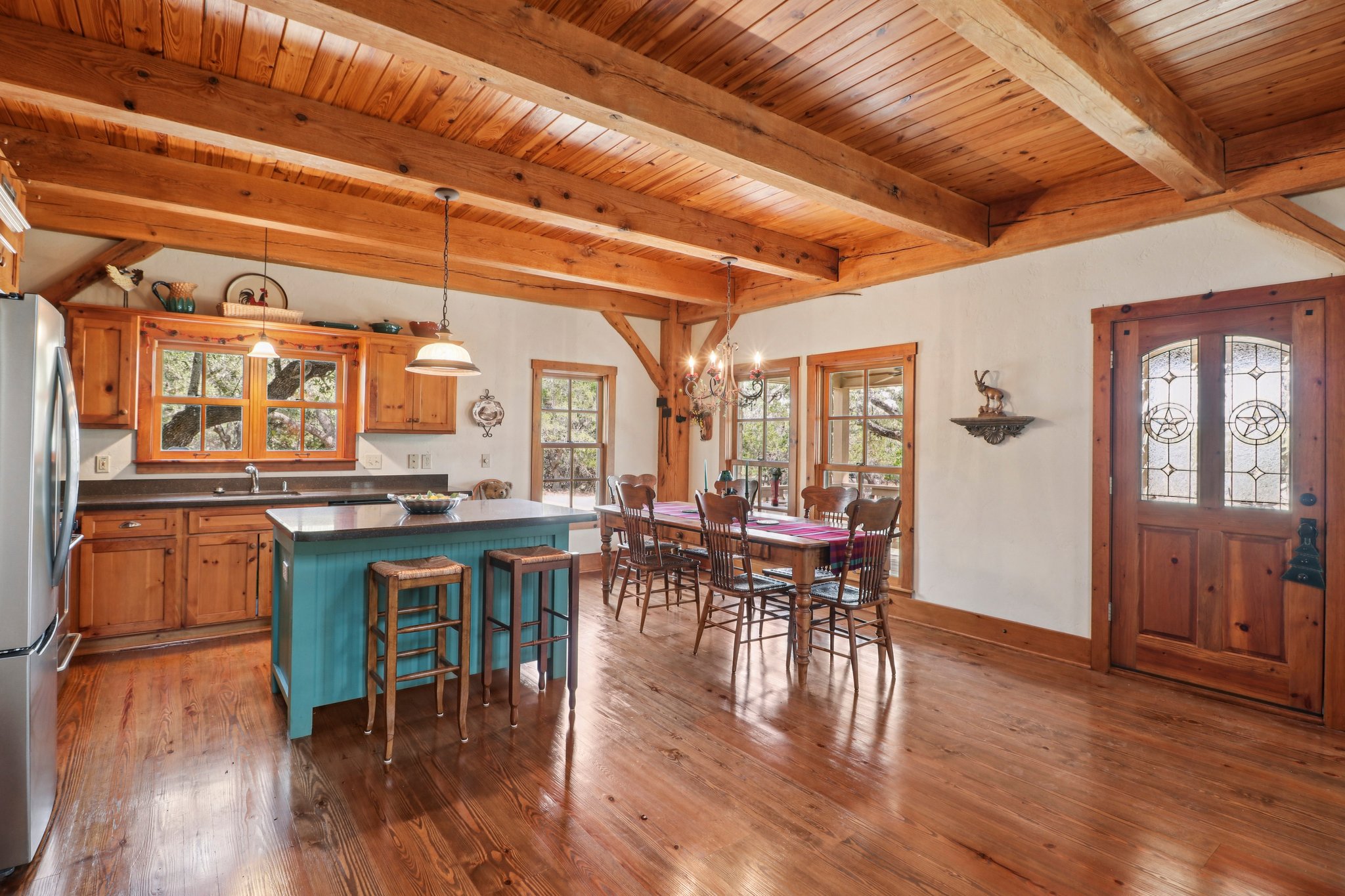 main property photo 13