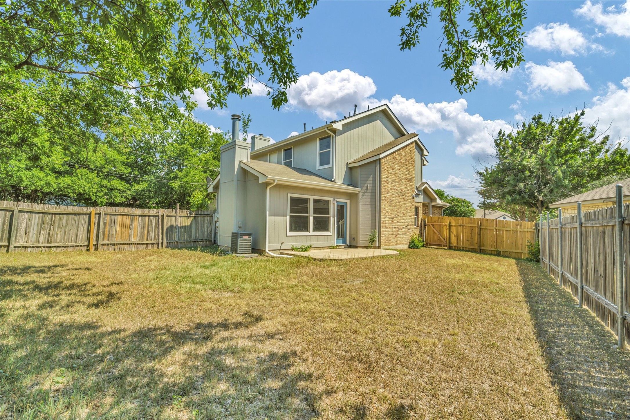 main property photo 18
